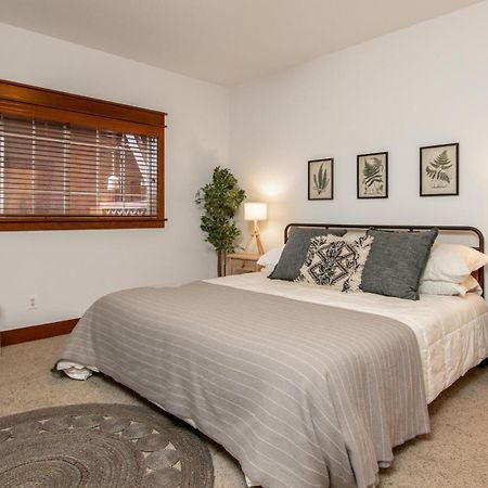 Modern Riverstone Condo With Grand Deck - Steps To Shops, Restaurants, Trails And River Coeur d'Alene Eksteriør billede