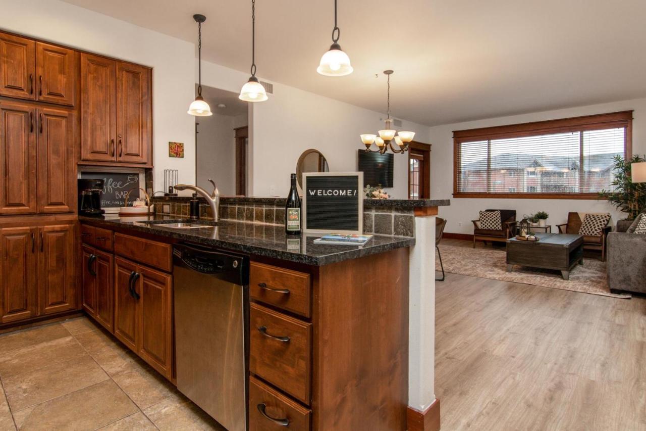 Modern Riverstone Condo With Grand Deck - Steps To Shops, Restaurants, Trails And River Coeur d'Alene Eksteriør billede
